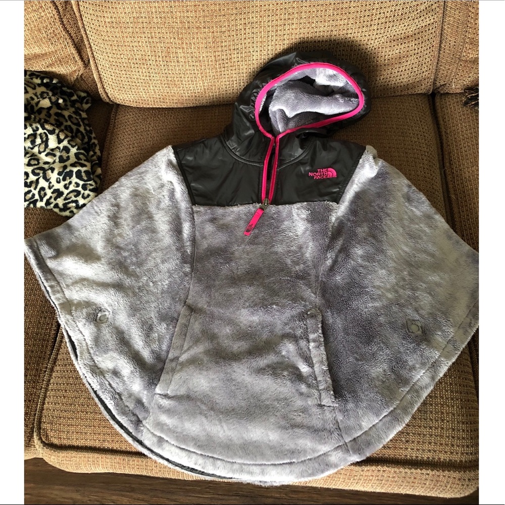 Girls Northface Pancho